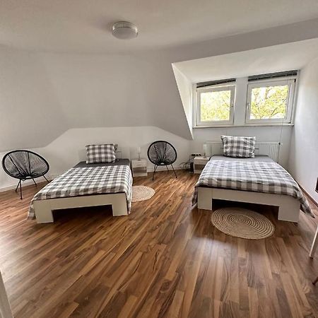 Zimmer Im Zentrum - In Der Naehe Zum Hauptbahnhof Paderborn Exterior foto